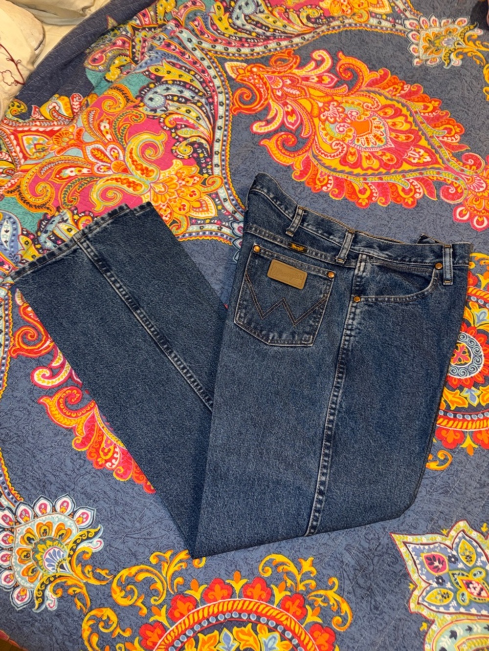 Wrangler Classic Indigo Straight-Leg Men's Jeans